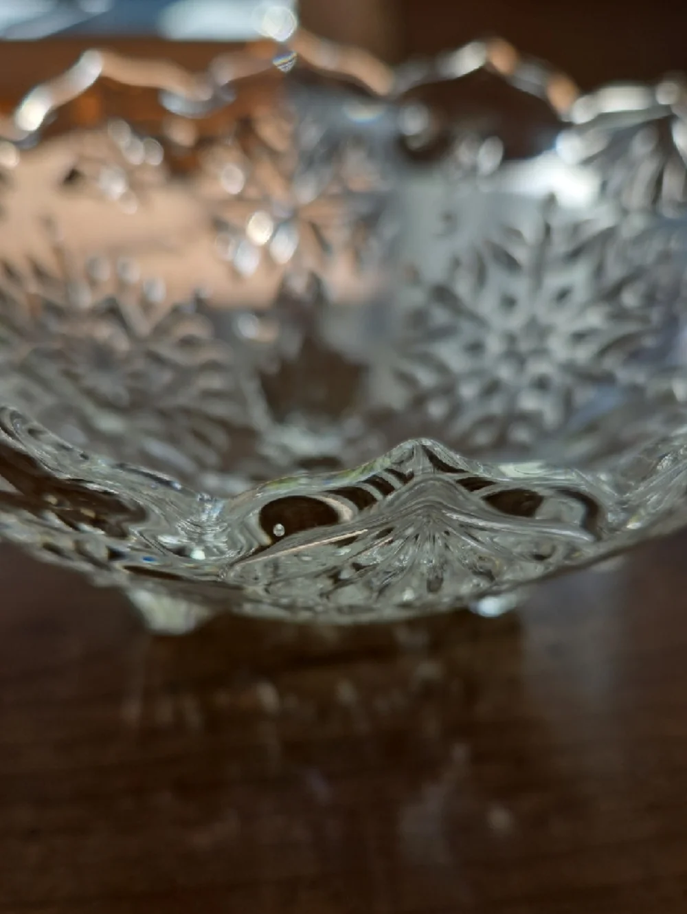 Vintage Mikasa Clear Pressed Glass Floral Snowflake Bowl